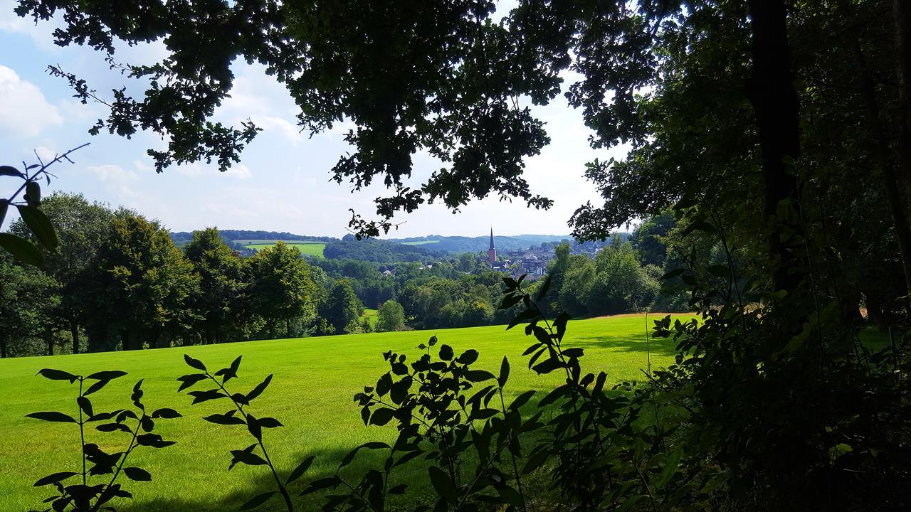 Graefrath Gaestehaus Neunkirchen-Seelscheid Neunkirchen  Bagian luar foto
