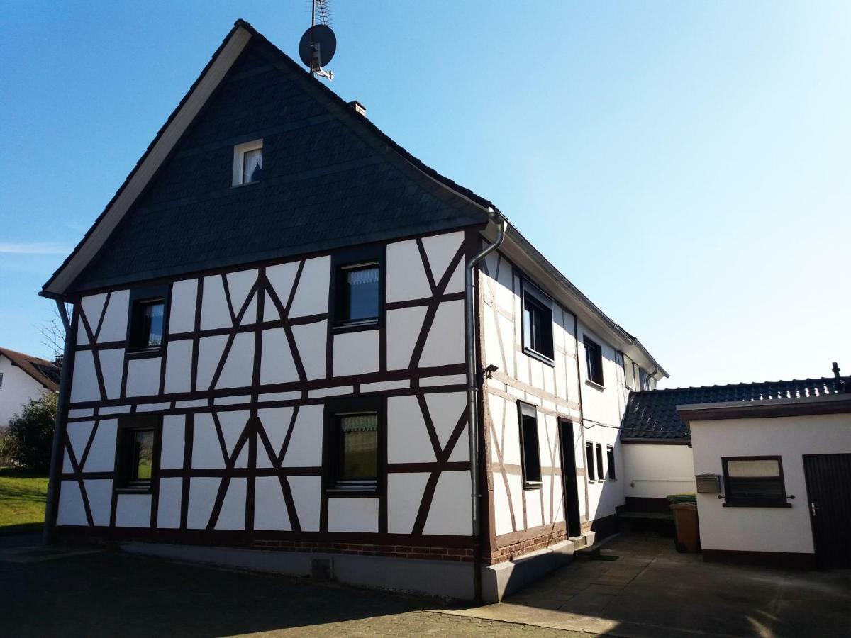 Graefrath Gaestehaus Neunkirchen-Seelscheid Neunkirchen  Bagian luar foto